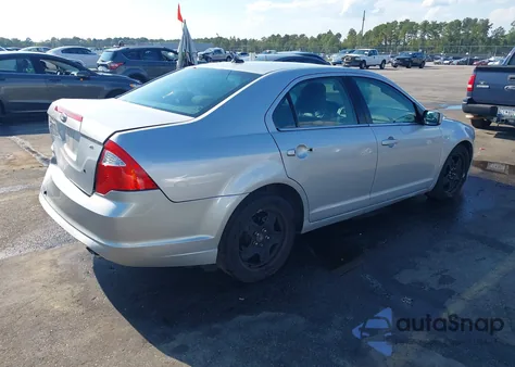 2010 Ford Fusion Se z USA, uszkodzony, nr VIN 3FAHP0HA6AR380741